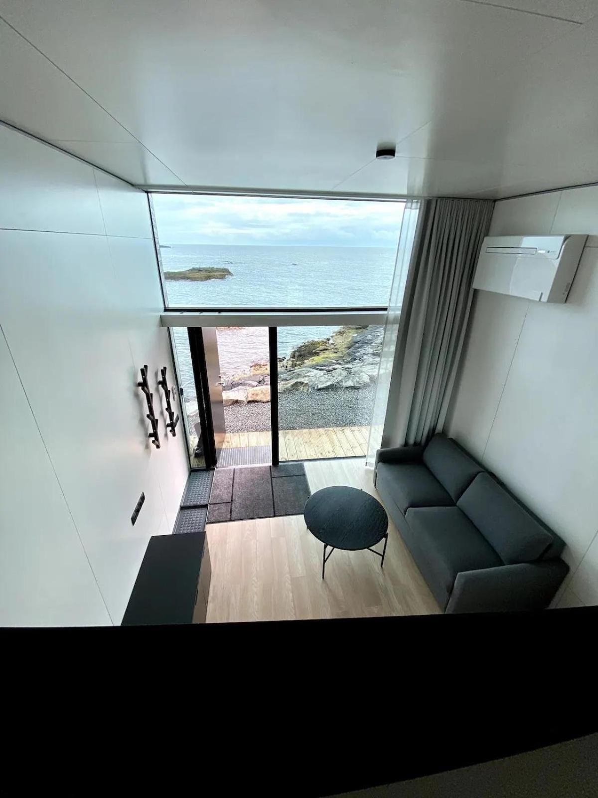 High End Sea Cabins At A In Lofoten Moskenes Bagian luar foto