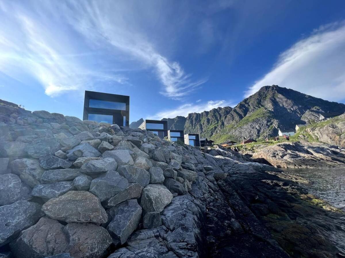 High End Sea Cabins At A In Lofoten Moskenes Bagian luar foto