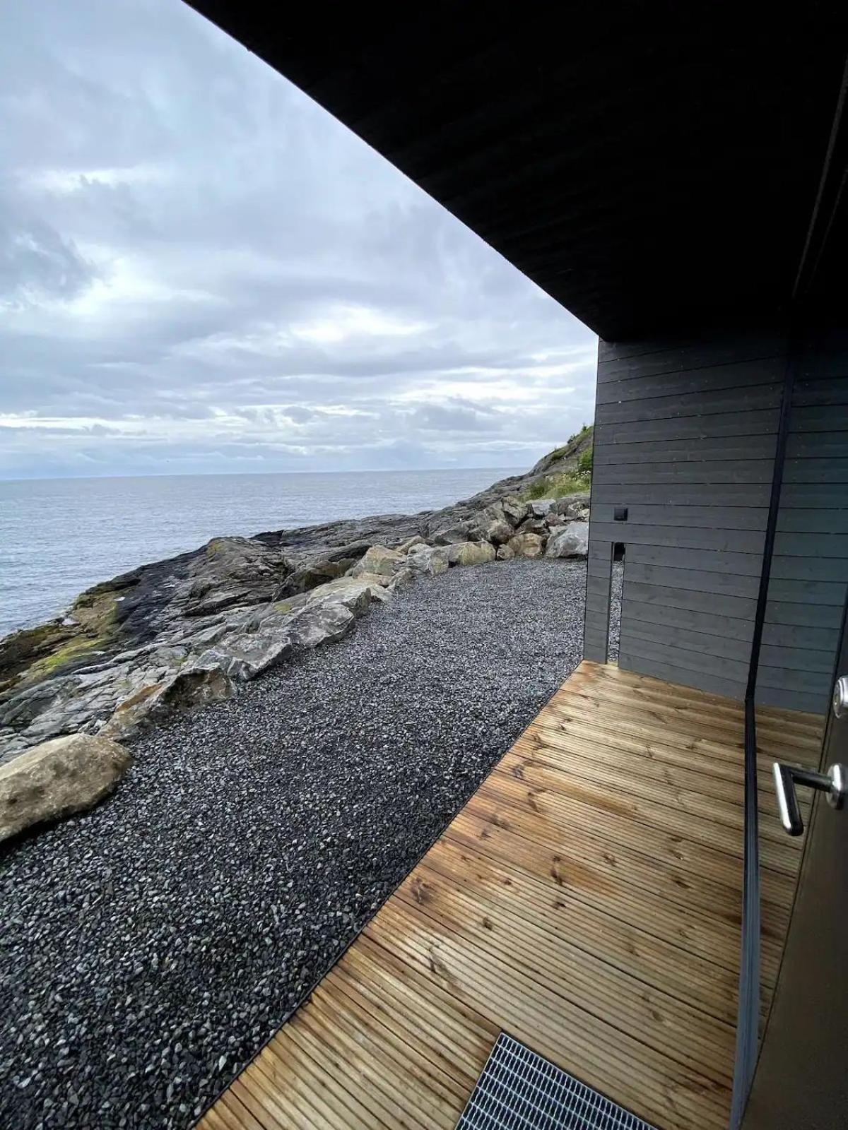 High End Sea Cabins At A In Lofoten Moskenes Bagian luar foto